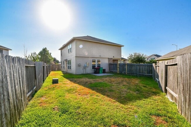 Building Photo - 19311 Vermillion Ct