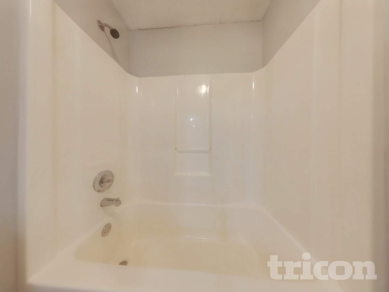 Building Photo - 245 Longview Dr