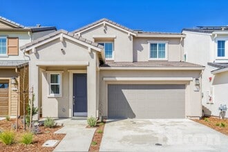 Building Photo - 1106 Victorian St