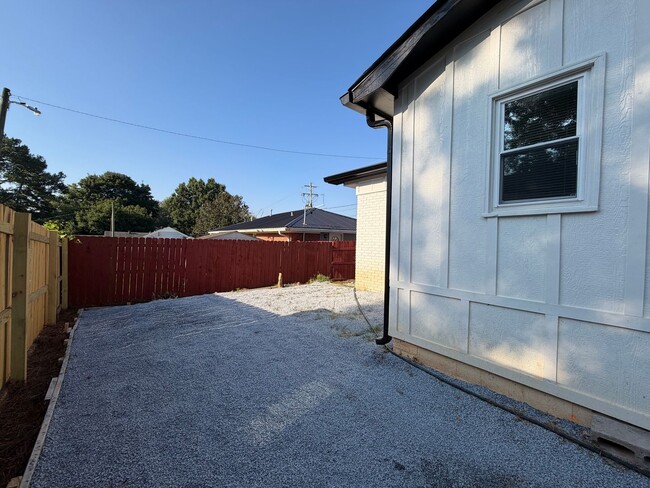 Building Photo - 1278 Chulio Rd SE