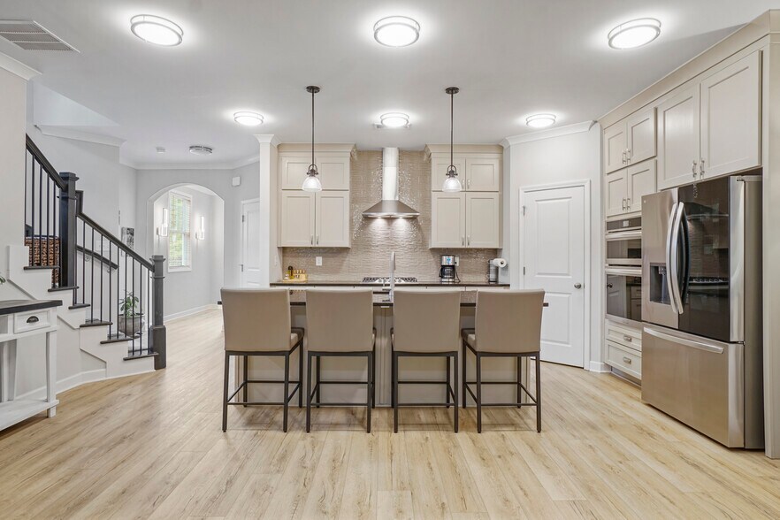 Kitenchen/Dining - 421 Retreat Ln
