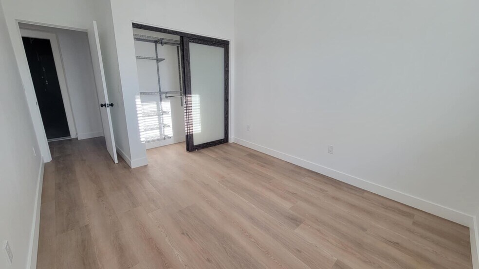 bedroom 3 - 14865 Grayville Dr