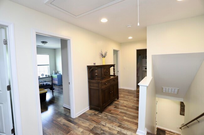 Building Photo - 71 Carina Ln