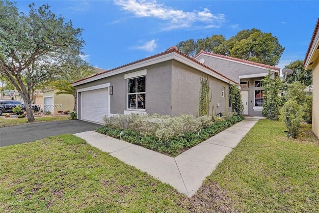 Building Photo - 648 Sand Creek Cir