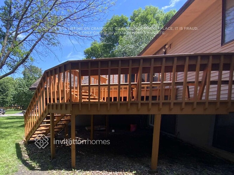 Building Photo - 8641 N Girard Ave