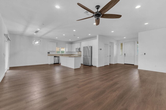 Building Photo - 83325 White Stallion Rd