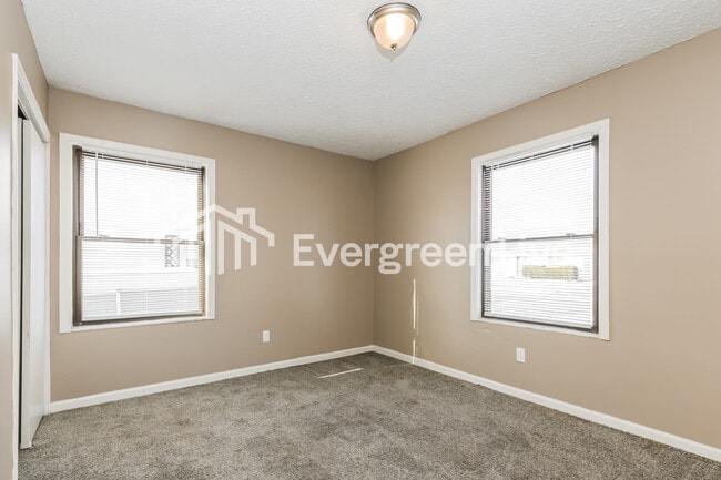 Building Photo - coming