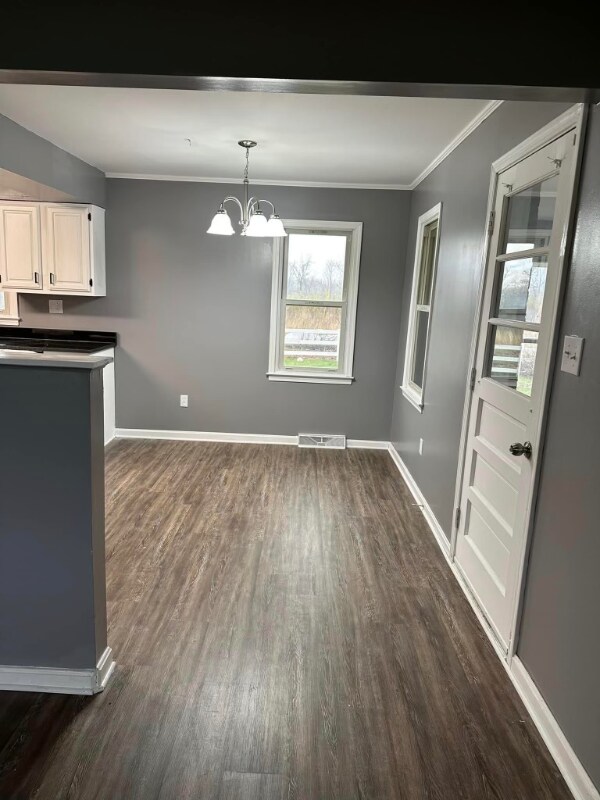 Building Photo - 2756 Longbranch Rd