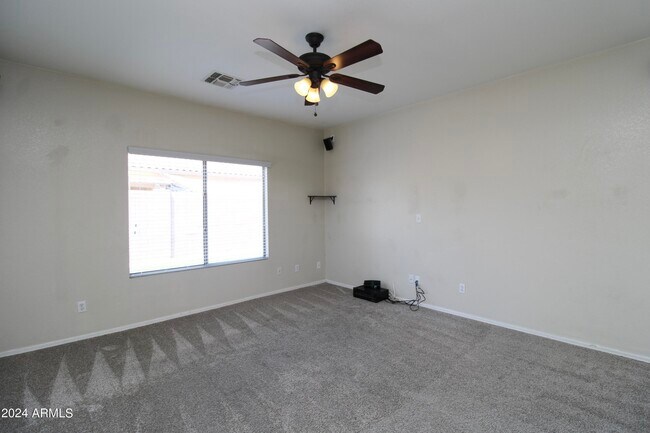 Building Photo - 2640 E La Costa Dr