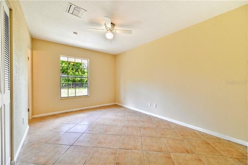 Building Photo - 503 Penn Rd W