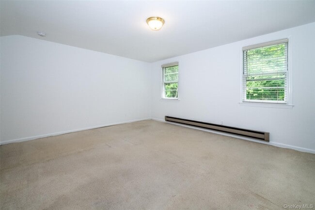 Building Photo - 25 Crosshill Rd