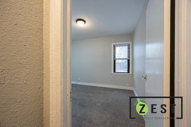 Building Photo - OPEN HOUSE 1/13! 2PM-2:30PM! 2 BDRM 1 BTH
