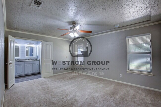 Building Photo - 1642 Belltower Dr