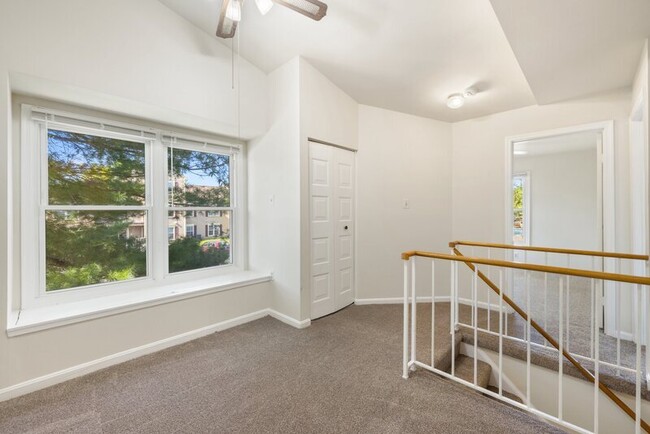 Building Photo - 7511 Belle Grae Dr