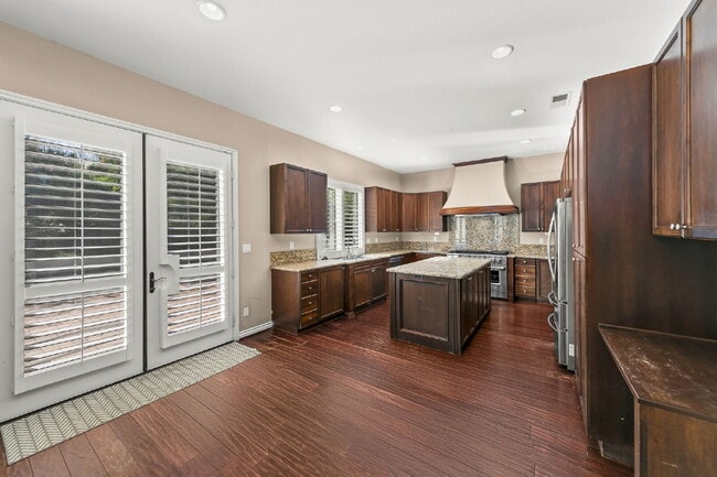 Building Photo - Stunning Single-Story Luxury Home in Coveted Rolling Hills Ranch