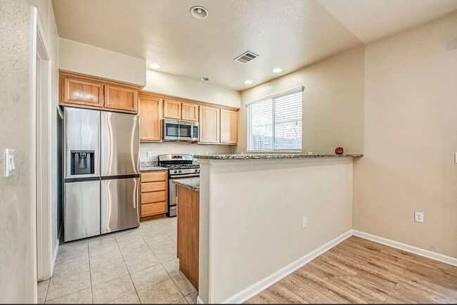 Building Photo - 342 N Greco Ln