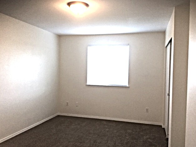 Building Photo - 20513 5th Ave Ct E