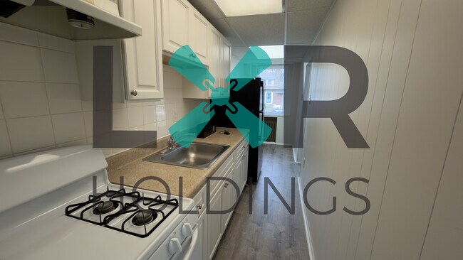 Building Photo - 7242 Glenthorne Rd