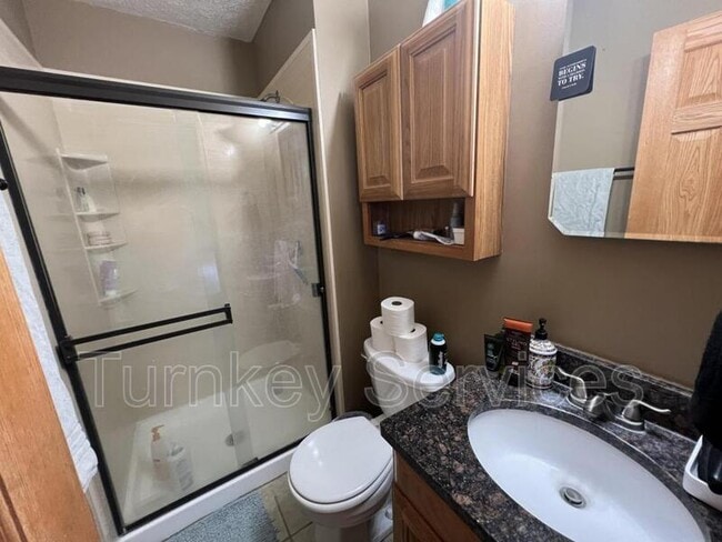 Building Photo - 405 Fort St