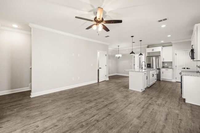 Building Photo - 1460 Willow Bend Way