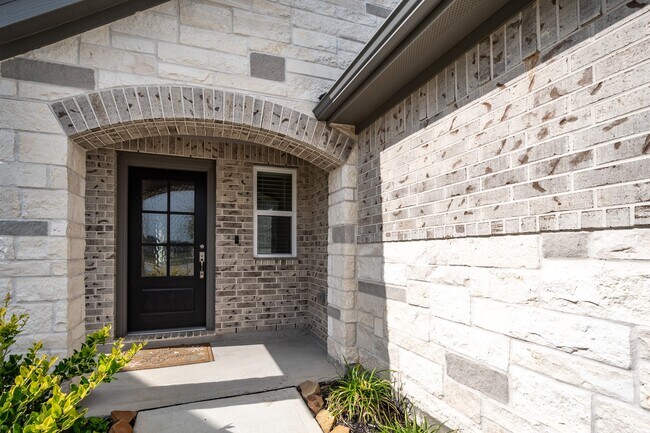 Building Photo - 5003 Bluebird Song Ln