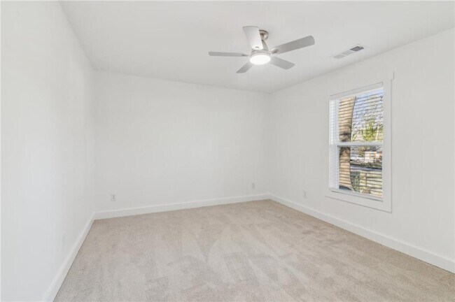 Building Photo - 4179 Hanes Dr
