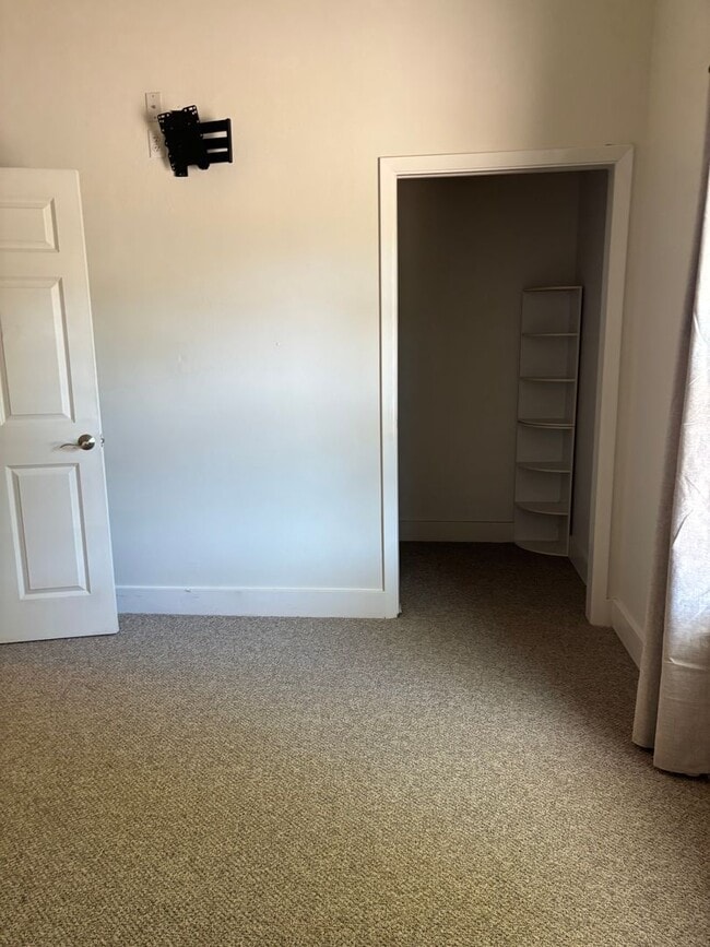 Building Photo - Charming 3 bedroom 2 bath home Sebastopol!!