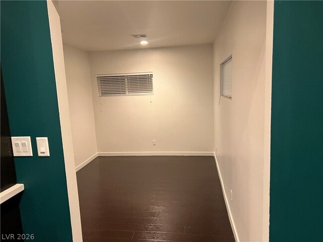 Building Photo - 811 E Oakey Blvd