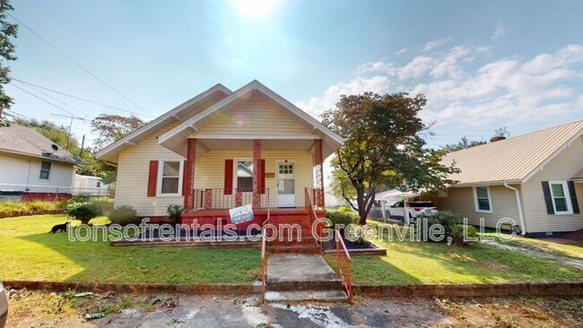 Primary Photo - 14 Iselin St