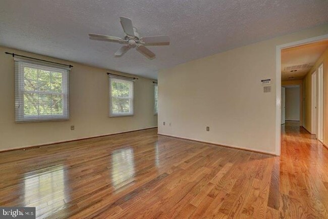 Building Photo - 12246 Westwood Hills Dr