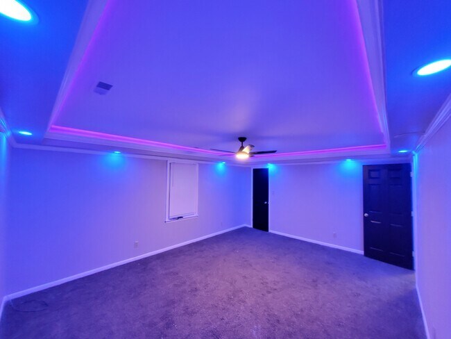 Master bedroom - 909 Ellis St