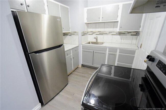 Building Photo - 821 Minurva Ct