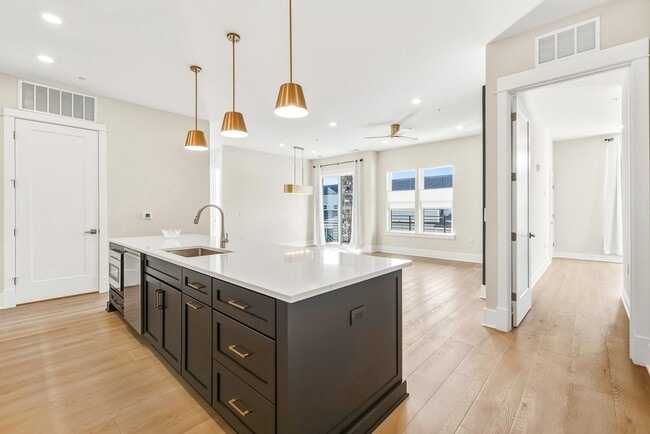 Building Photo - 23651 Havelock Walk Ter