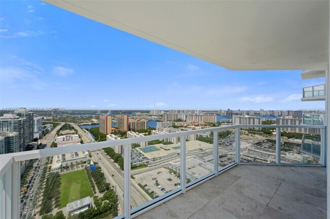 Building Photo - 16699 Collins Ave