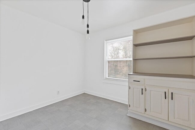 Building Photo - 2745 Harlan Dr