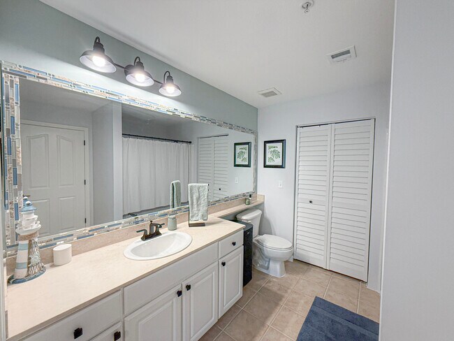 Building Photo - 275 Murcia Dr