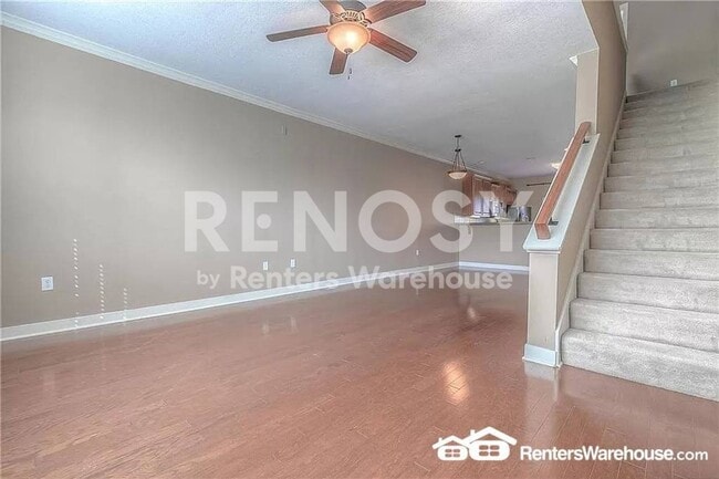 Building Photo - 3 Bedroom / 3.5 Bath Townhouse Near KU MED -  Available in August