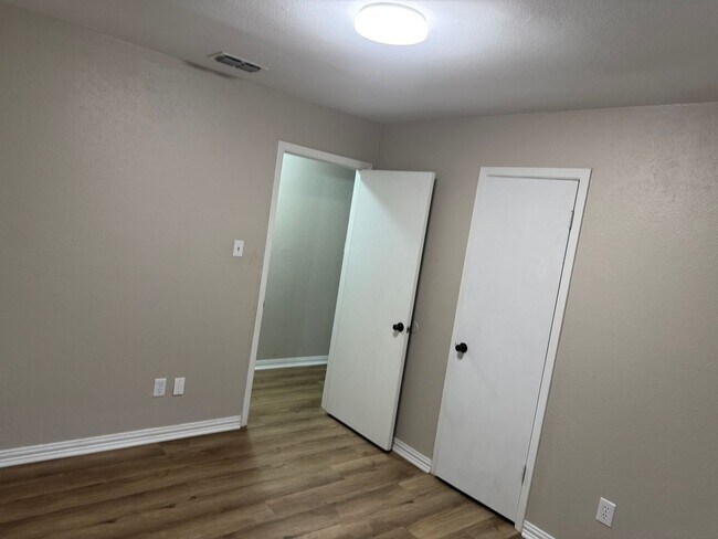 Building Photo - Beautiful 3 Bedroom home in Springhill ISD