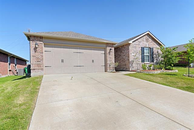 Building Photo - 1501 Lone Pine Dr