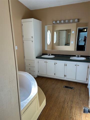 Building Photo - 102 Sunny Brook Ct