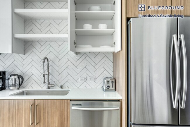 Building Photo - 447 17th St