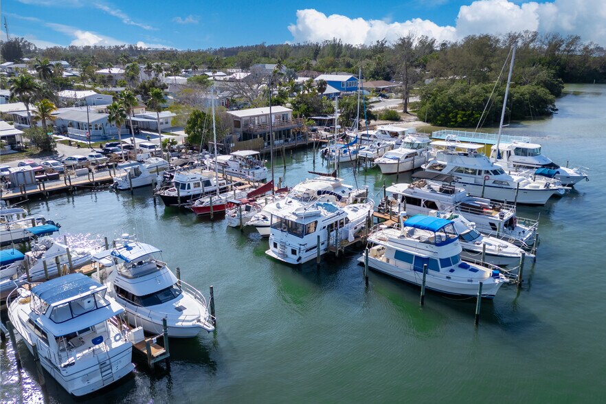 Neigh good Maria - 3719 118th St W