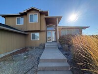 Building Photo - Spacious home in Airway Heights
