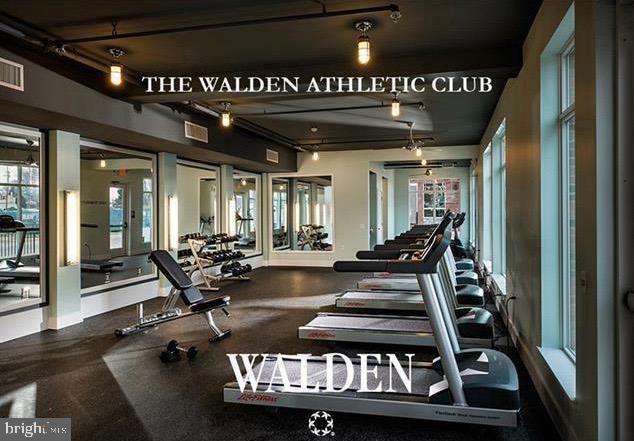 Building Photo - 90 Hoke Farm Way