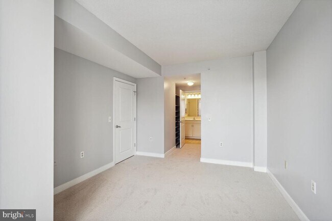 Building Photo - 555 Massachusetts Ave NW