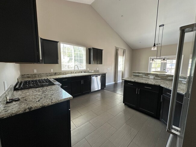 Building Photo - 58064 Bonanza Dr