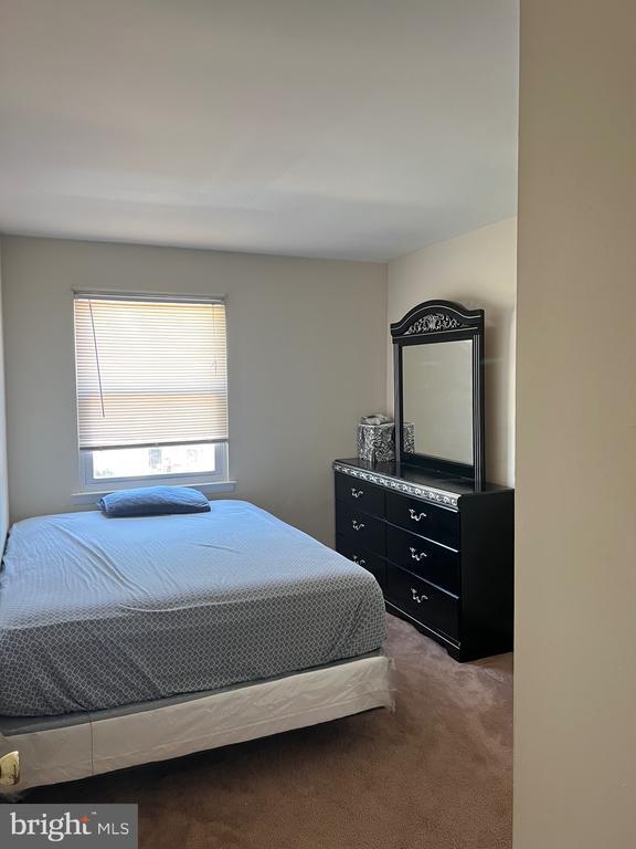 Building Photo - 2340 Ebury Ct