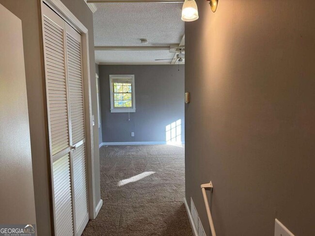 Building Photo - 3543 Simpson Farm Dr SE