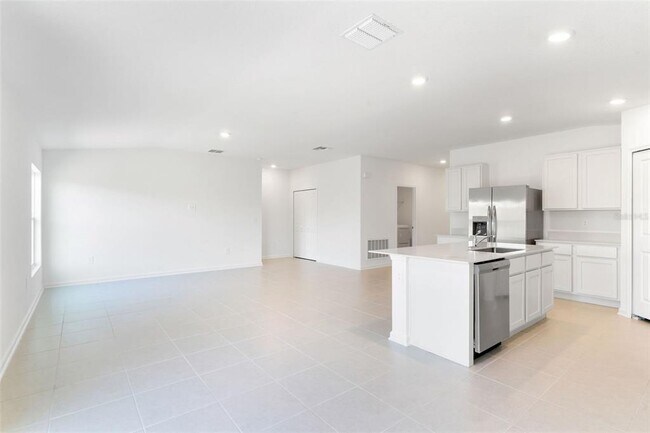 Building Photo - 4821 Katrina Dr