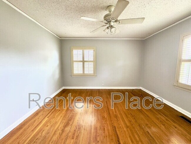 Building Photo - 2127 S Delaware Ct